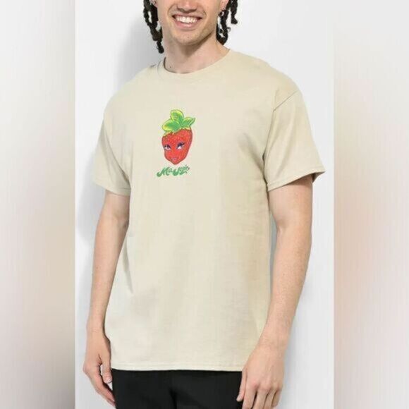 NWOT Ma Jolie Unisex Strawbaby Light Green Tee Shirt  - Size Large - Picture 1 of 6